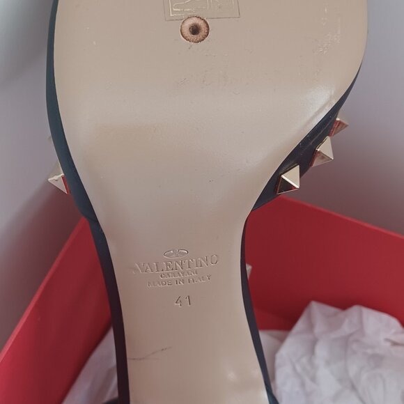 Valentino Rockstud Sandals size 41 Black - Picture 6 of 8